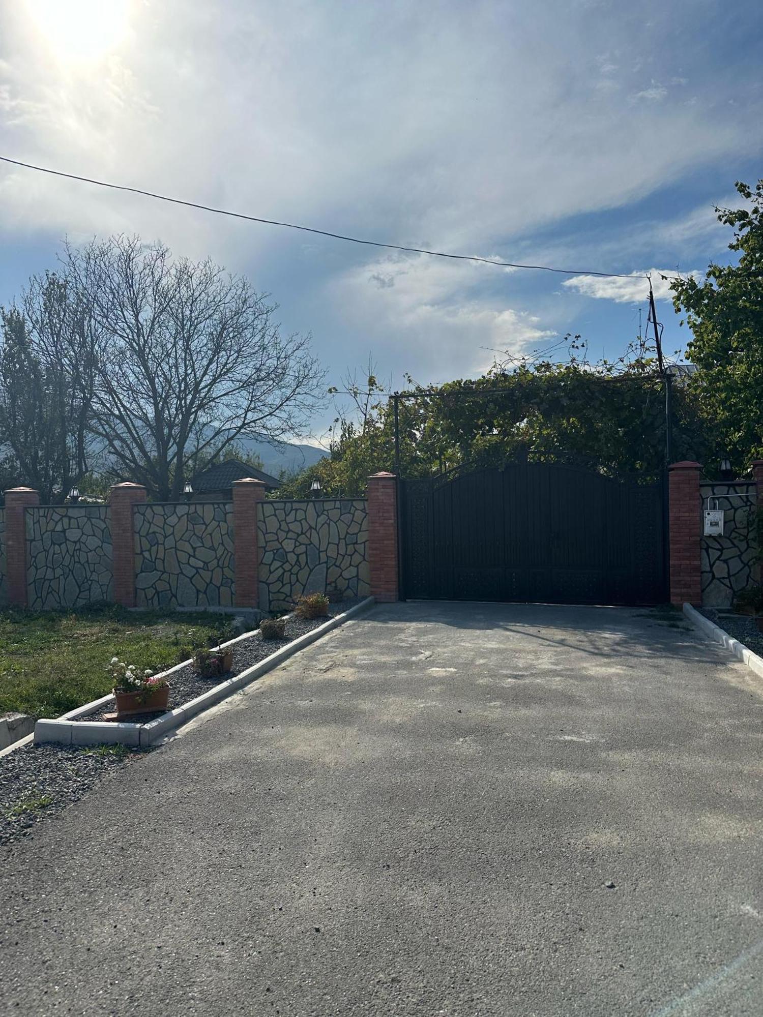 Ekas Rosengarten Gori Dış mekan fotoğraf